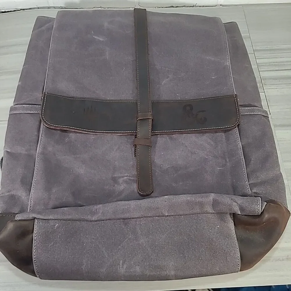 Dungeons & Dragons‎ / Magic The Gather Gray /Brown Leather Waxed Canvas Backpack